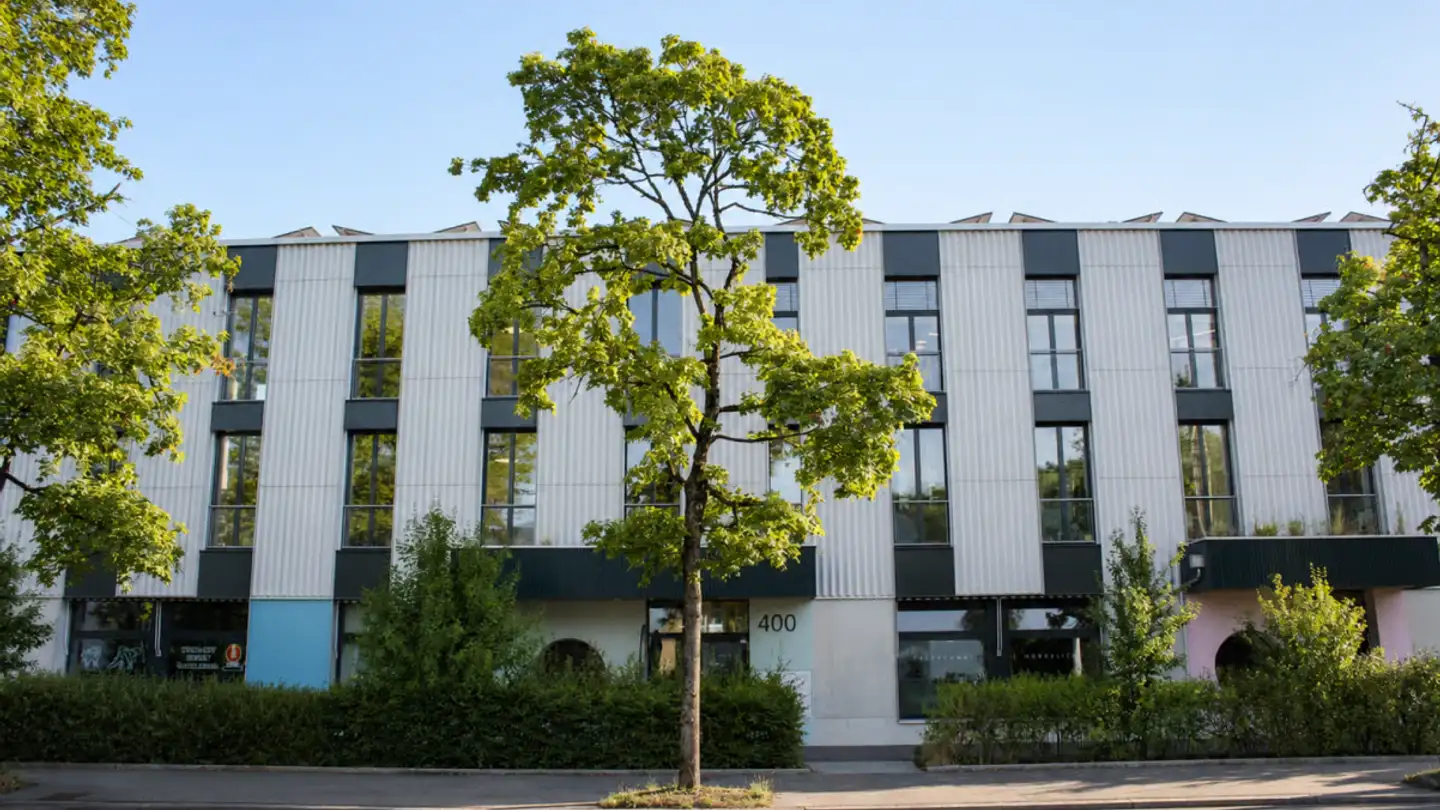 Commercial for rent - Wehntalerstrasse 400, 8046 Zürich
