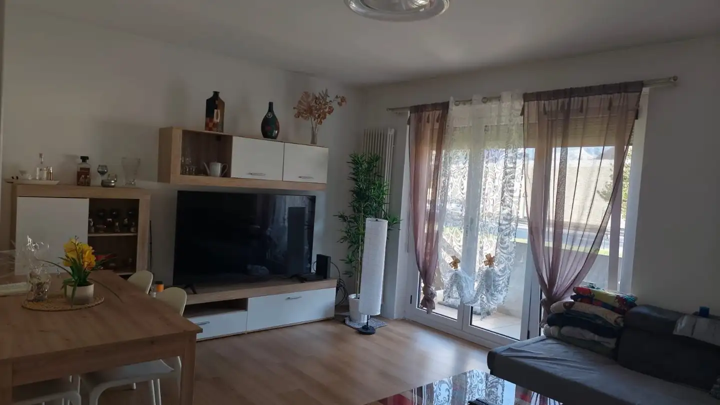 Wohnung mieten - 6512 Giubiasco