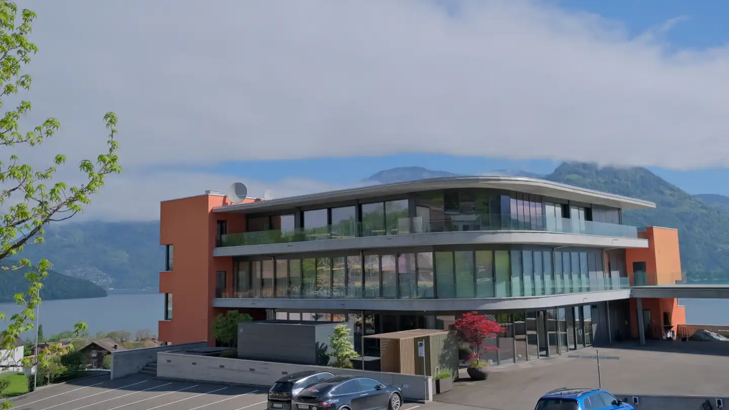 Mixed-use building for sale - Obere Allmend 9, 6375 Beckenried - Photo 2