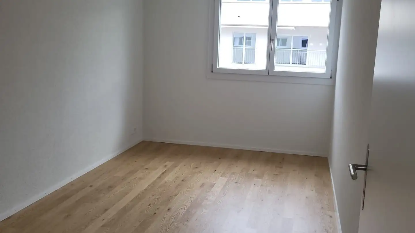 Single room for rent - Route D'avenches, 1580 Donatyre