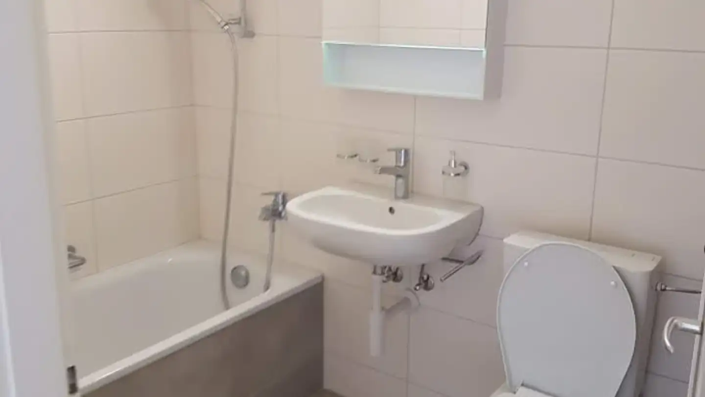 Apartment for rent - Rue Jules-Baillods 17, 2108 Couvet - Photo 4