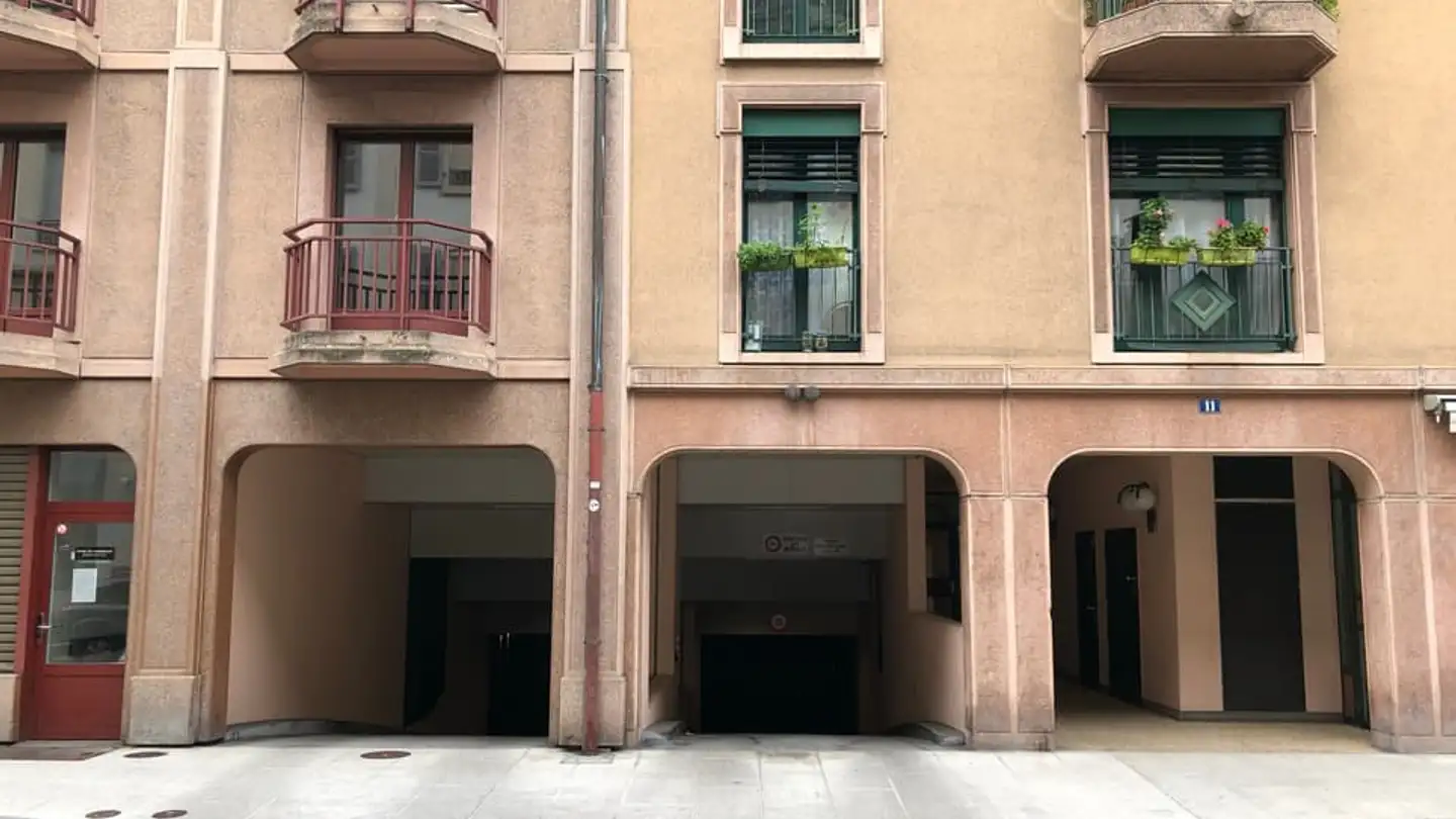 Garage individuel à louer - Rue Des Pâquis 4, 1201 Genève