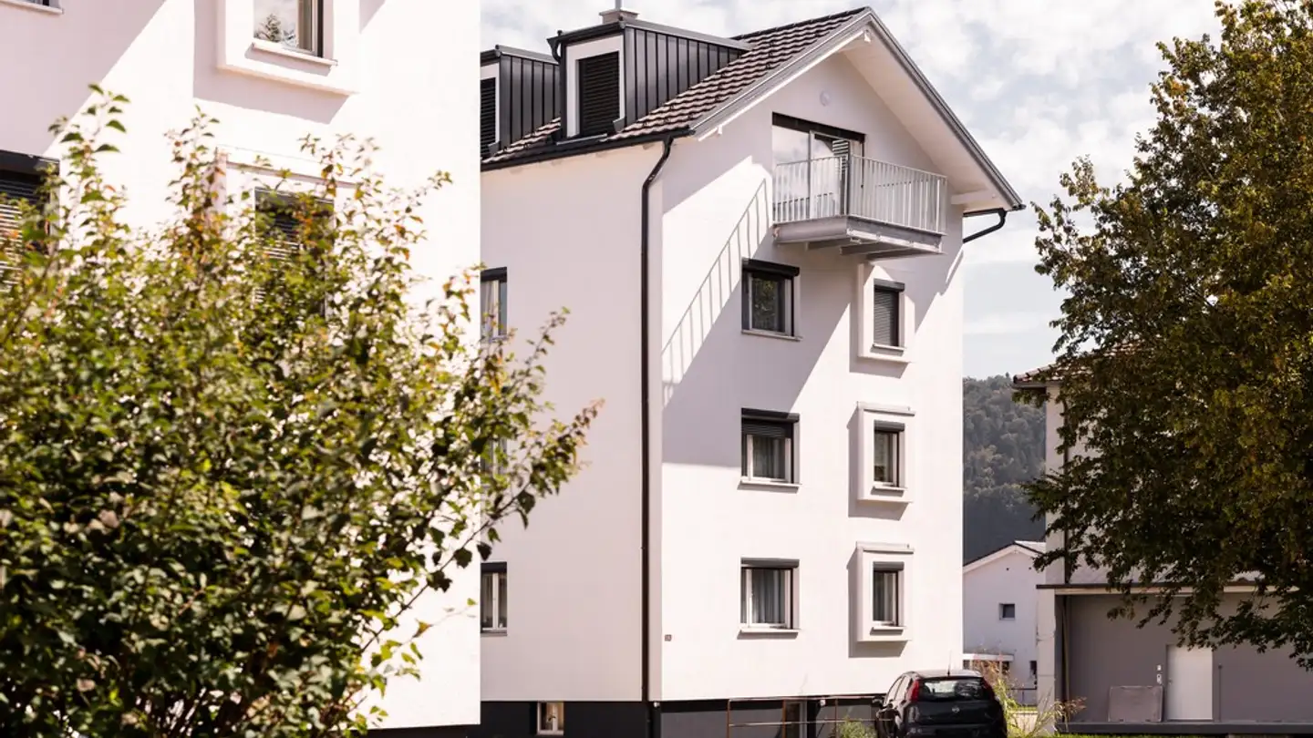 Place de parking extérieure à louer - Eienstrasse 4, 5745 Safenwil