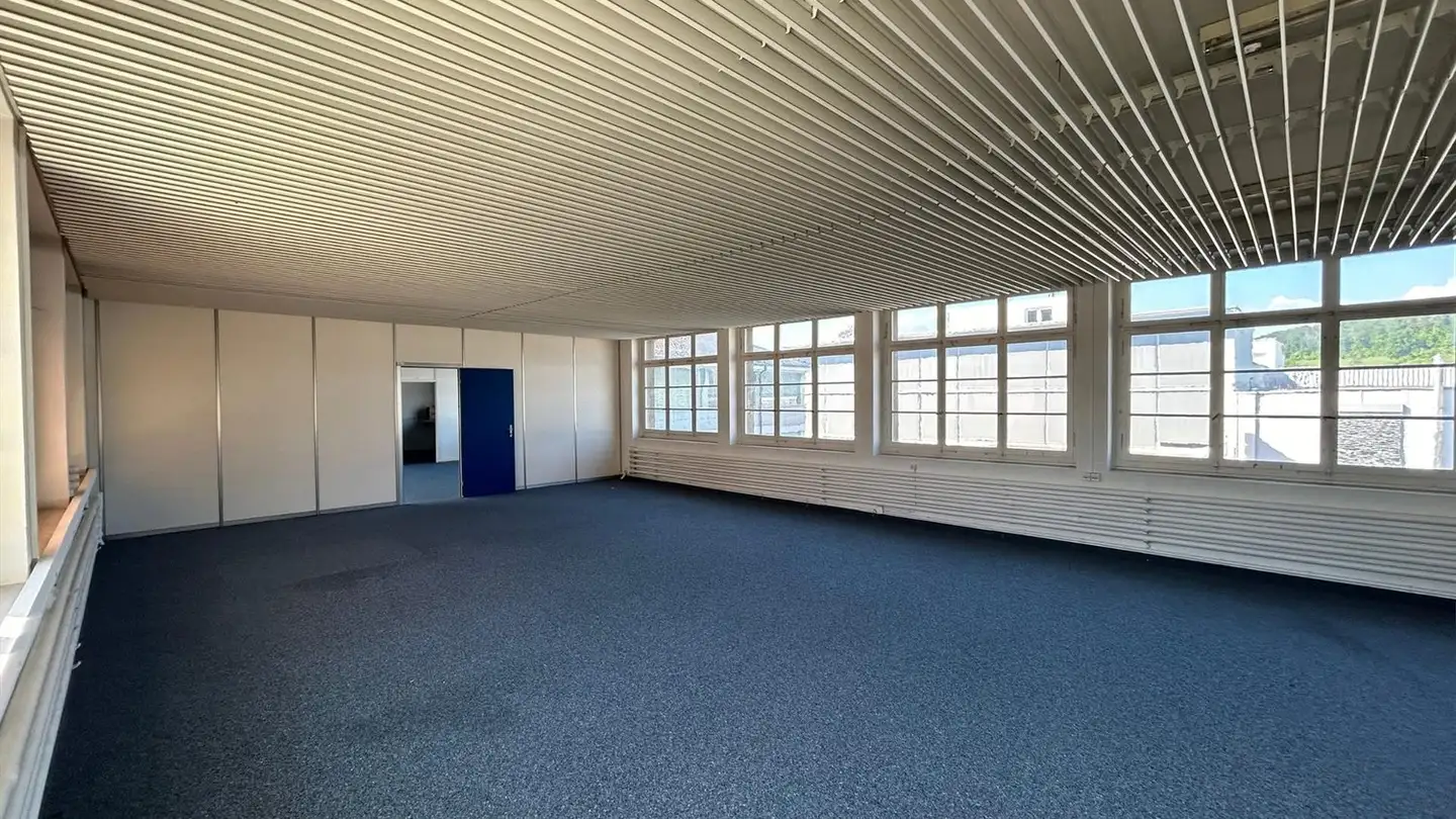 Gewerbe mieten - Hauptstrasse 24, 4416 Bubendorf - Foto 2