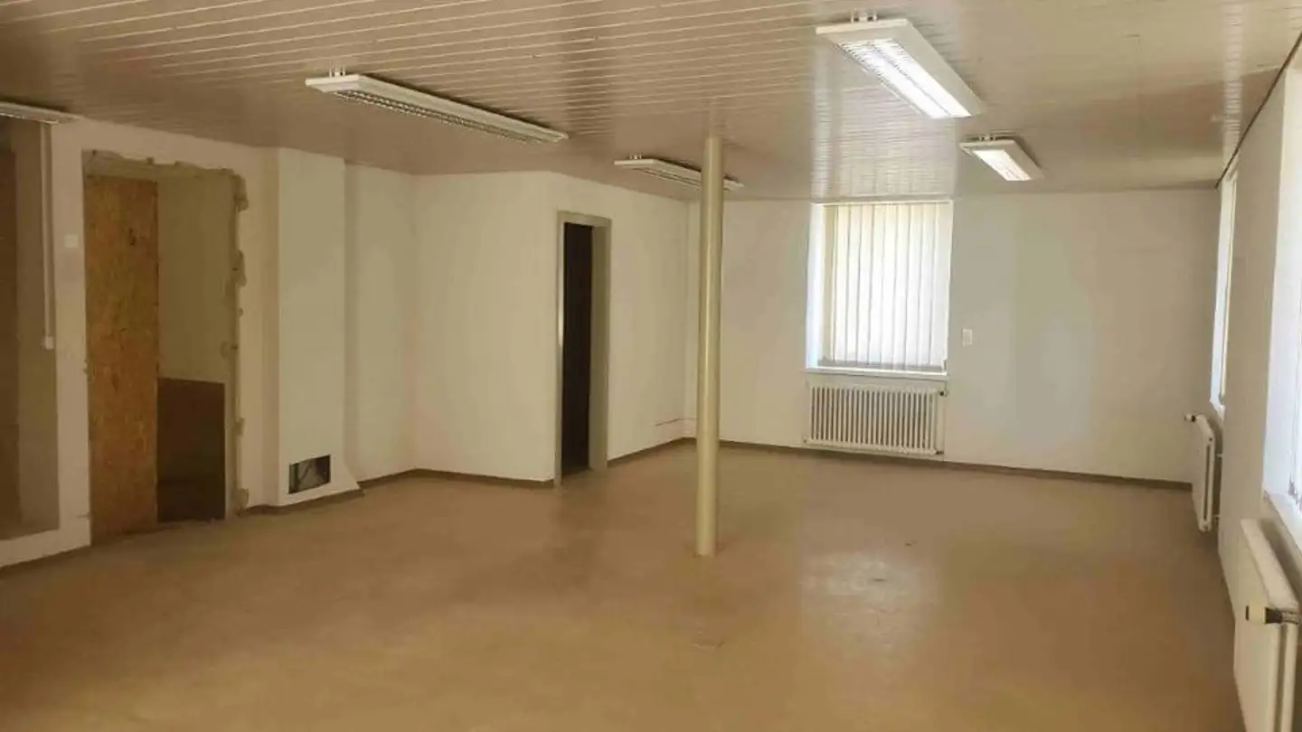 Commercial for rent - Rue Des Forgerons 8, 2065 Savagnier - Photo 3