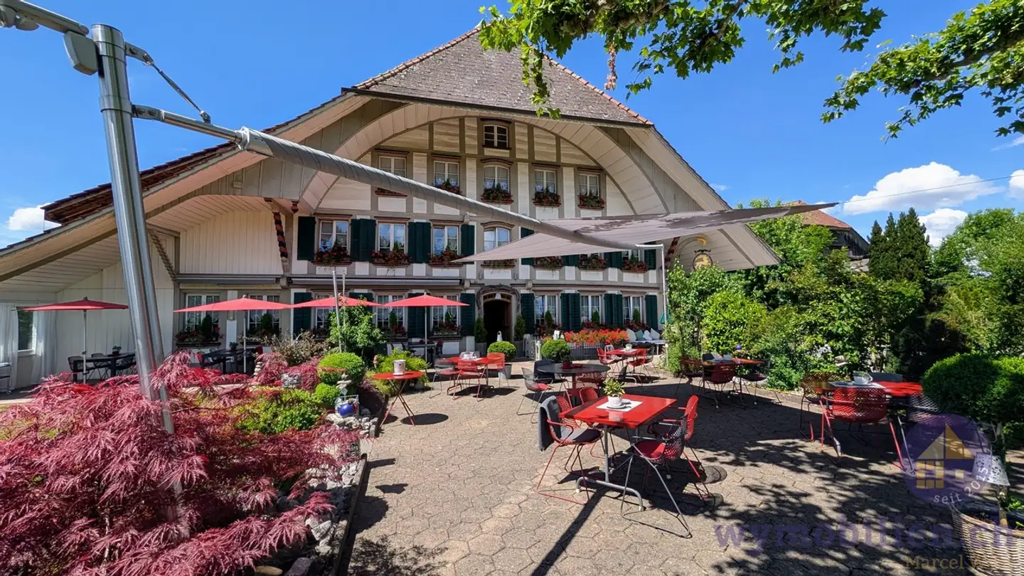 Restaurant for sale - 3413 Kaltacker