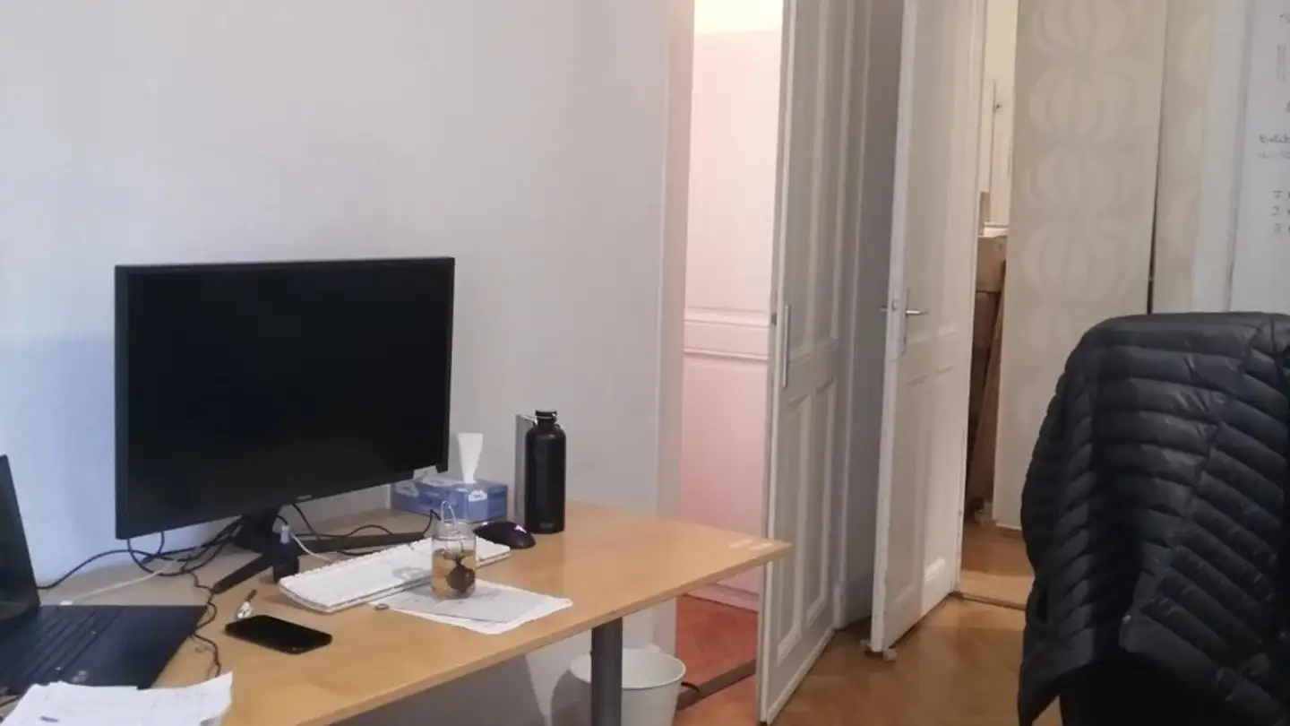 Commercial à louer - Rue Des Corps-Saints 4, 1201 Genève