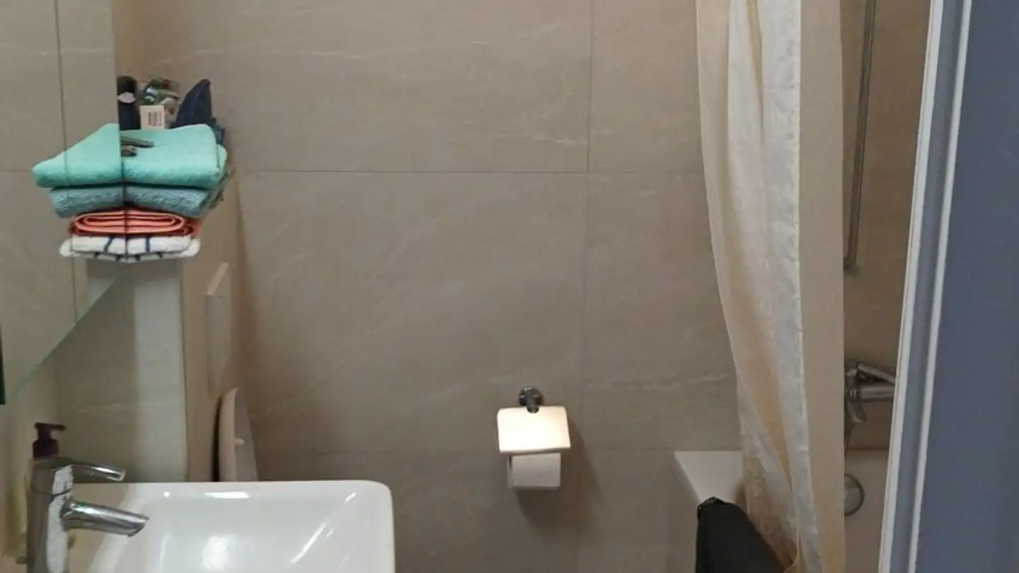 Wohnung mieten - Place Des Augustins, 1205 Genève - Foto 4