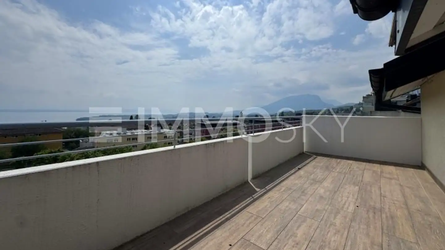 Attic flat for sale - 2035 Corcelles NE - Photo 2