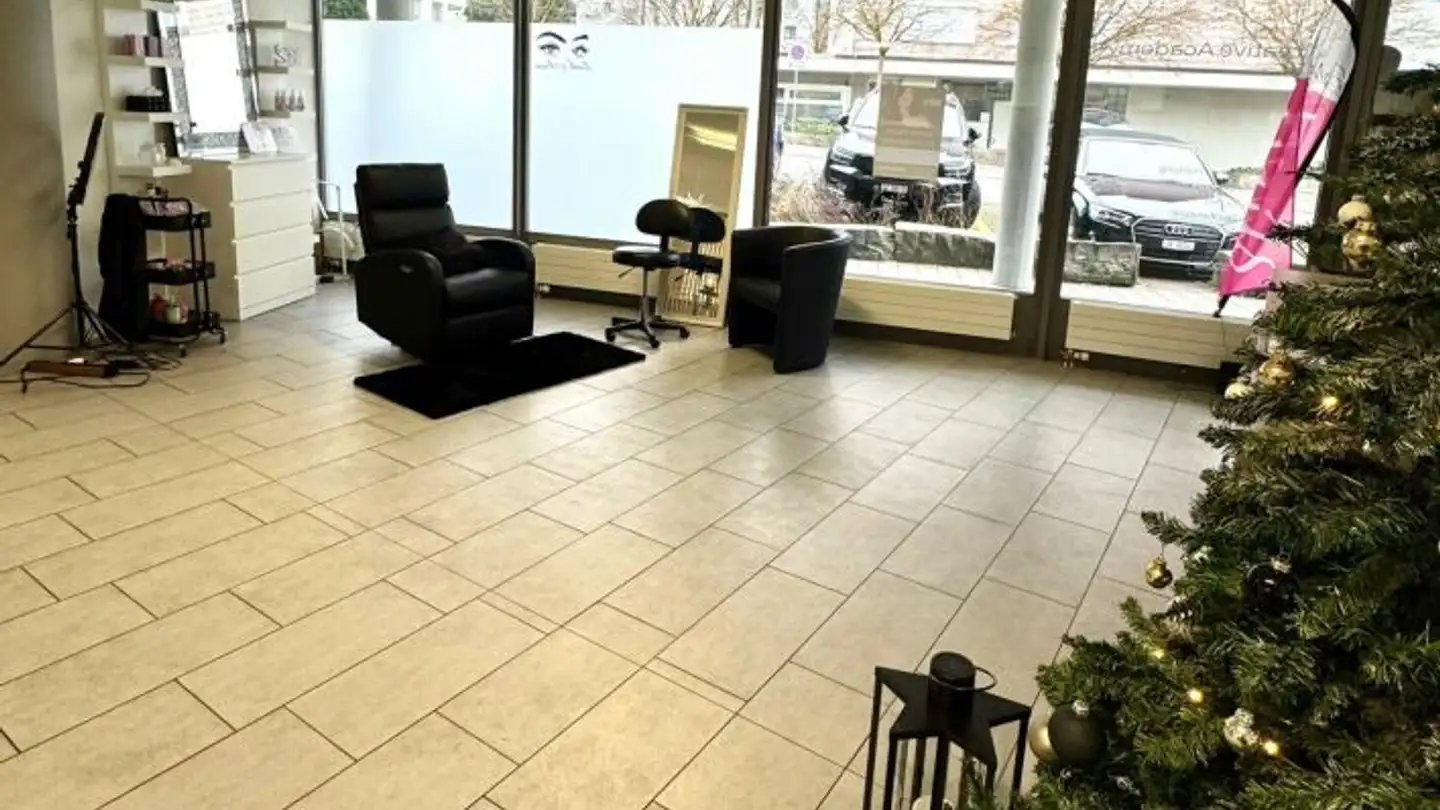 Gewerbe mieten - Bannstrasse 2, 6312 Steinhausen