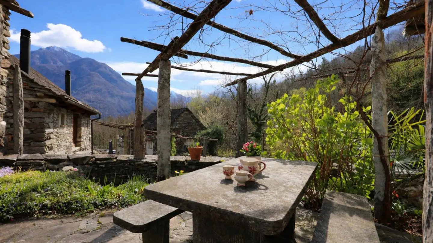 Haus kaufen - Al Tórn 14, 6678 Lodano