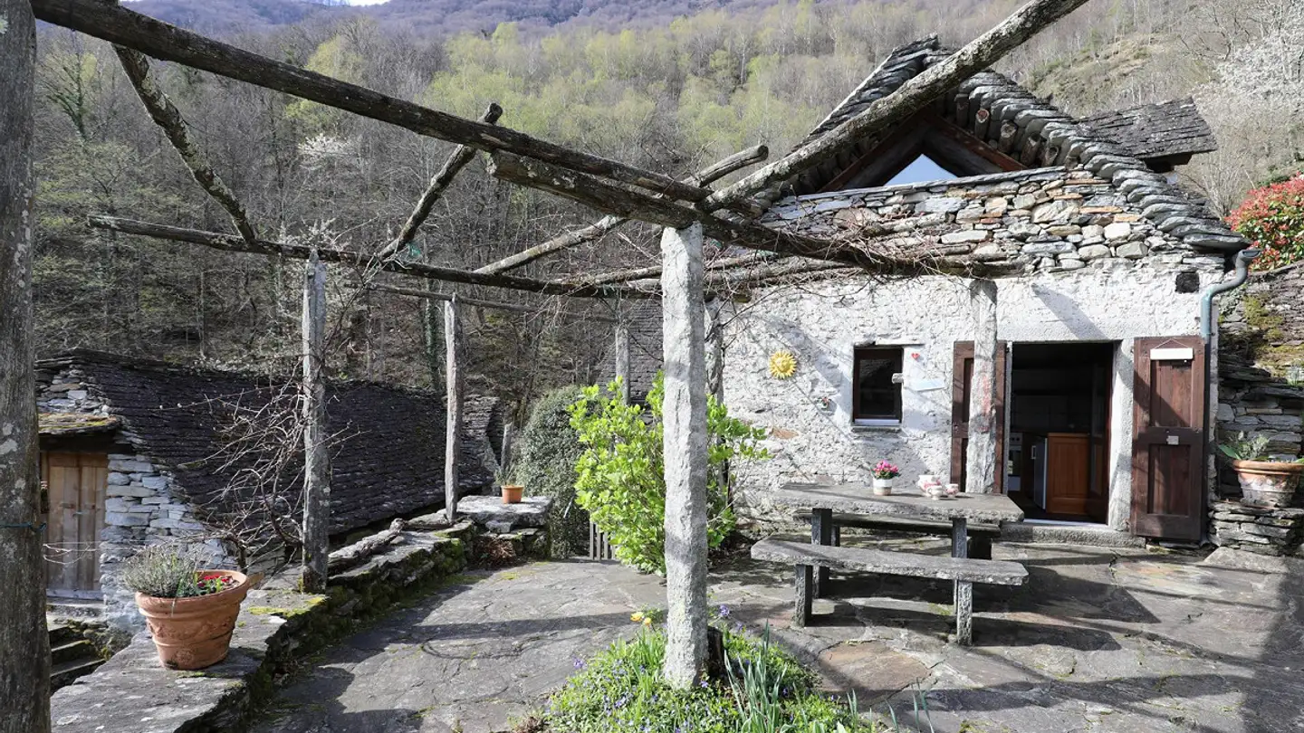 Haus kaufen - Al Tórn 14, 6678 Lodano - Foto 2