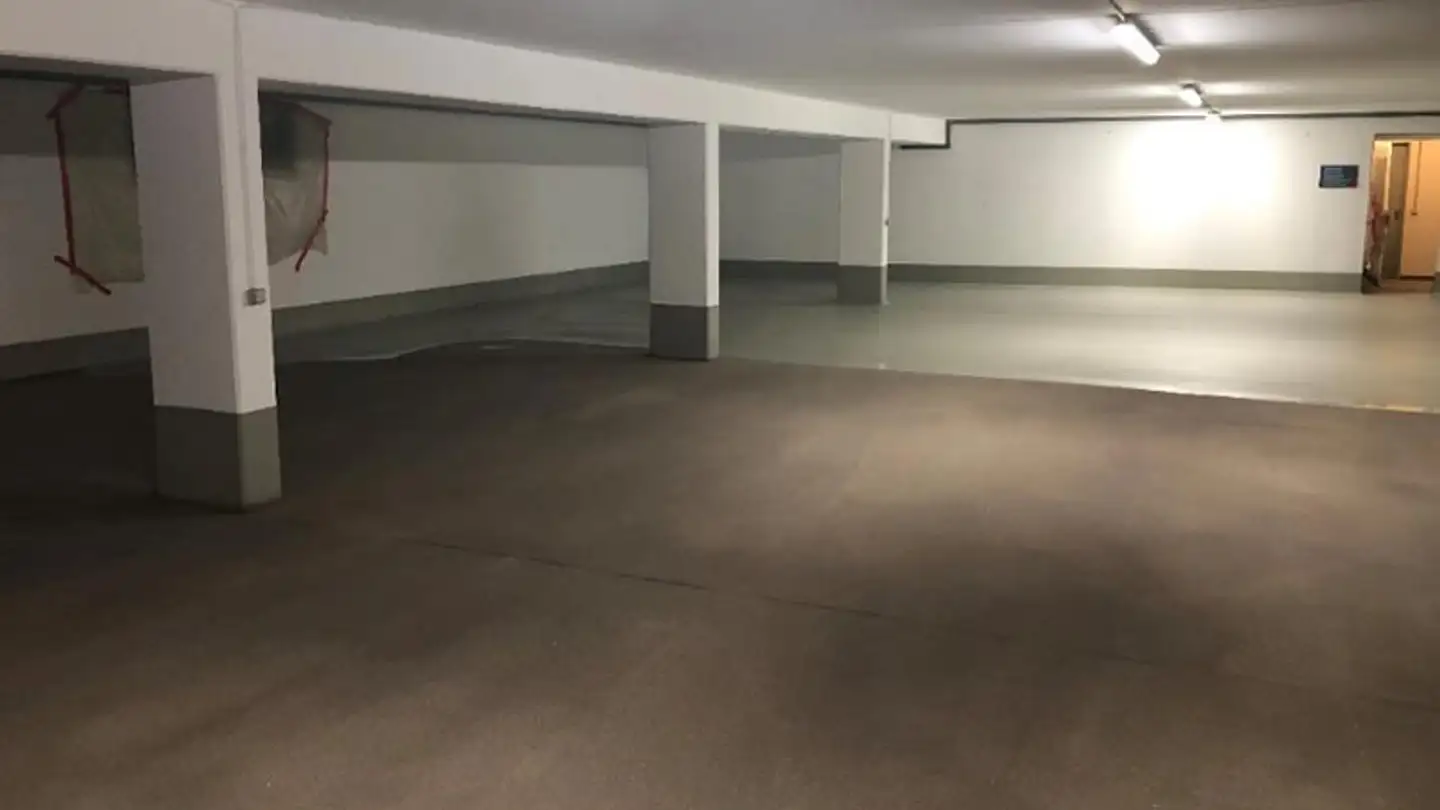 Outdoor parking space for rent - Fluhmattstrasse, 6004 Luzern