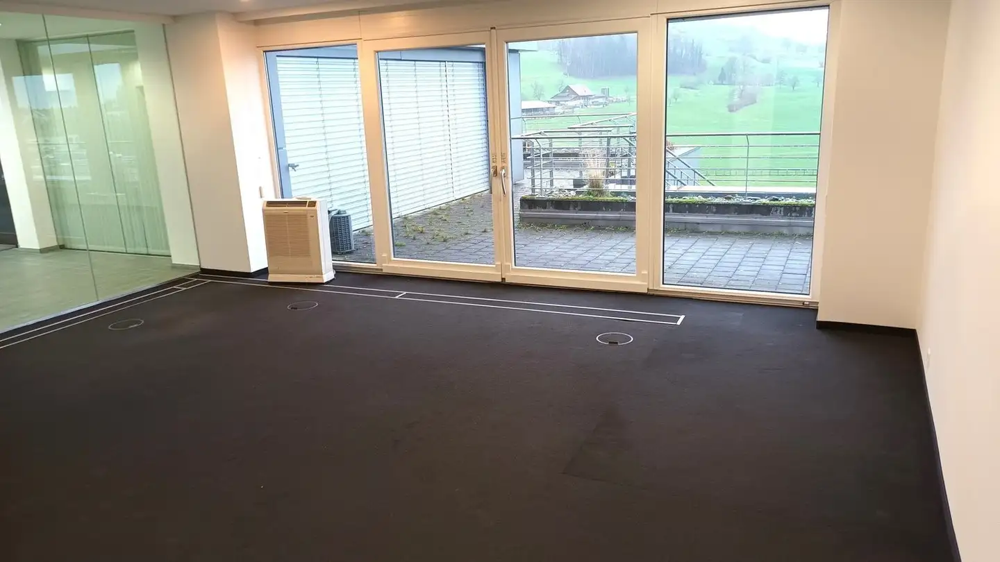 Office space for rent - Sihleggstrasse 23, 8832 Wollerau