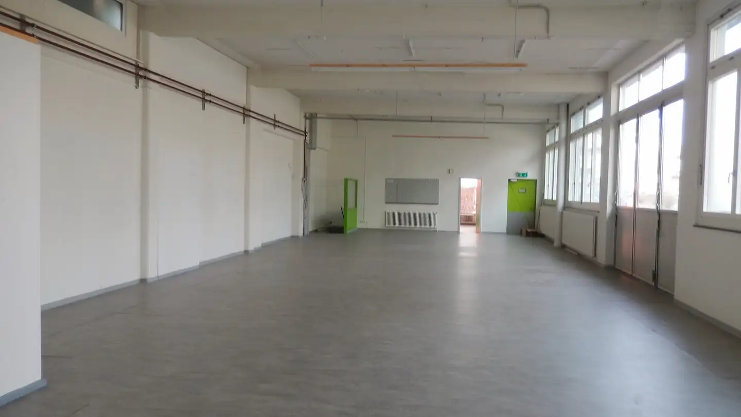 Commerciale in affitto - 8620 Wetzikon ZH - Photo 2