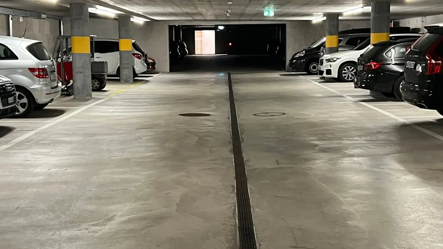 Tiefgaragenstellplatz mieten - Gässliackerstrasse 16, 5415 Nussbaumen AG