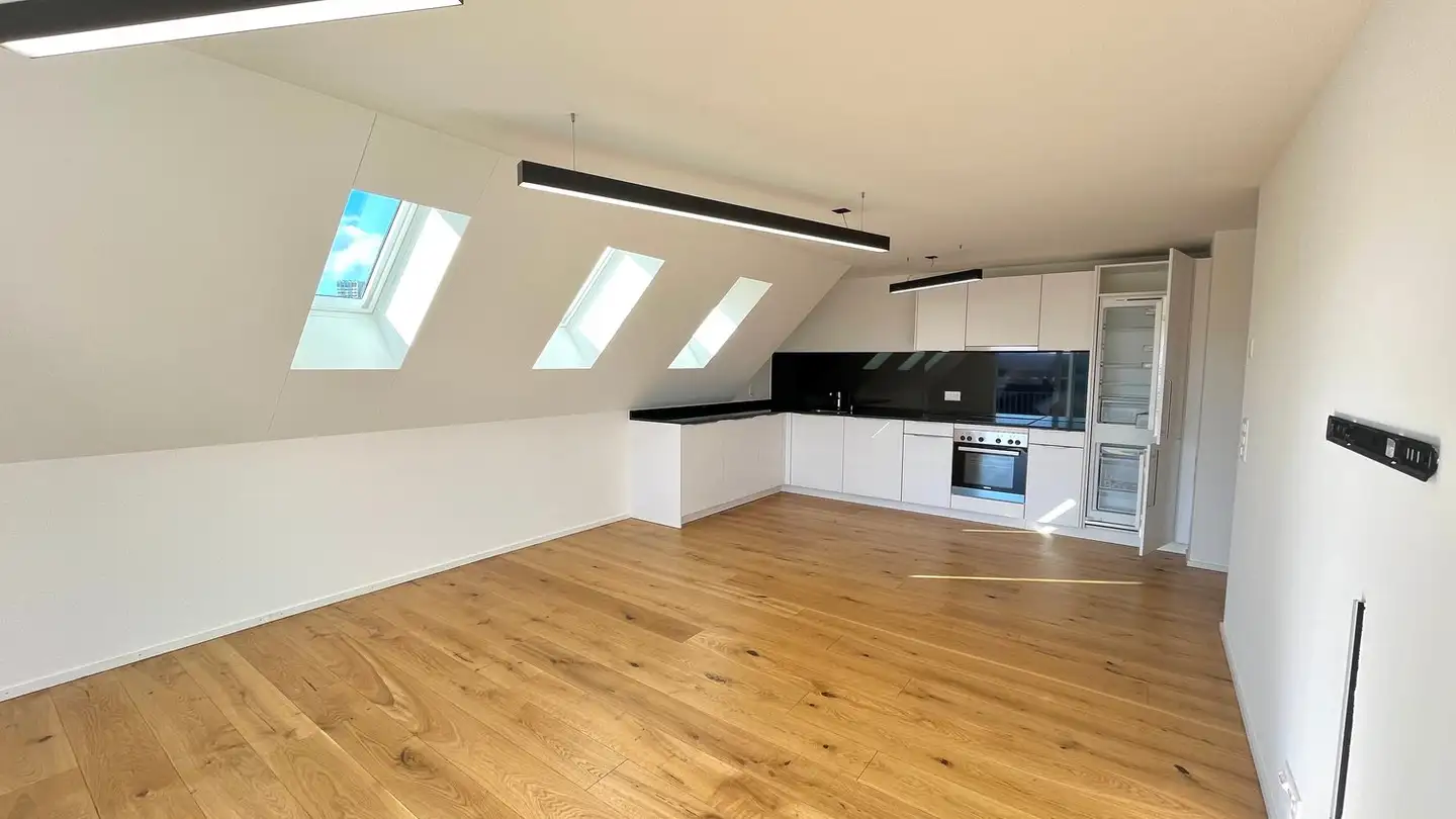 Dachgeschosswohnung mieten - Blumenstrasse 7, 8951 Fahrweid - Foto 3