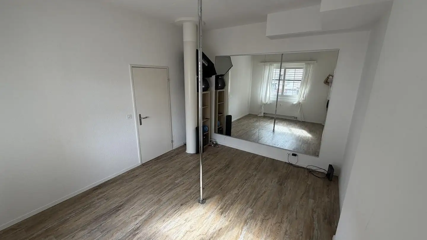 Commercial for rent - Zugerstrasse 2, 8820 Wädenswil - Photo 2