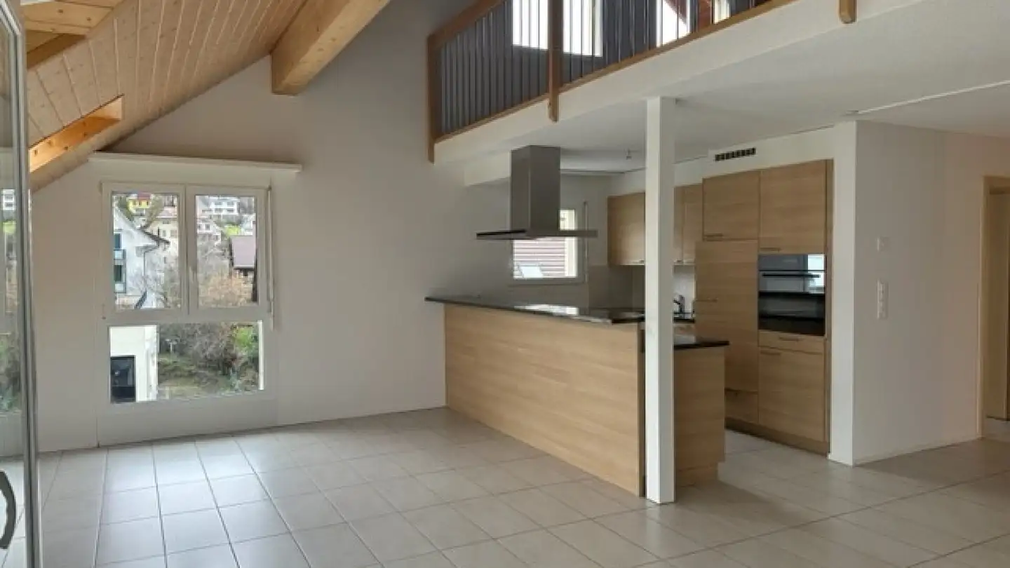 Dachgeschosswohnung mieten - Lerchenweg, 2543 Lengnau BE - Foto 3