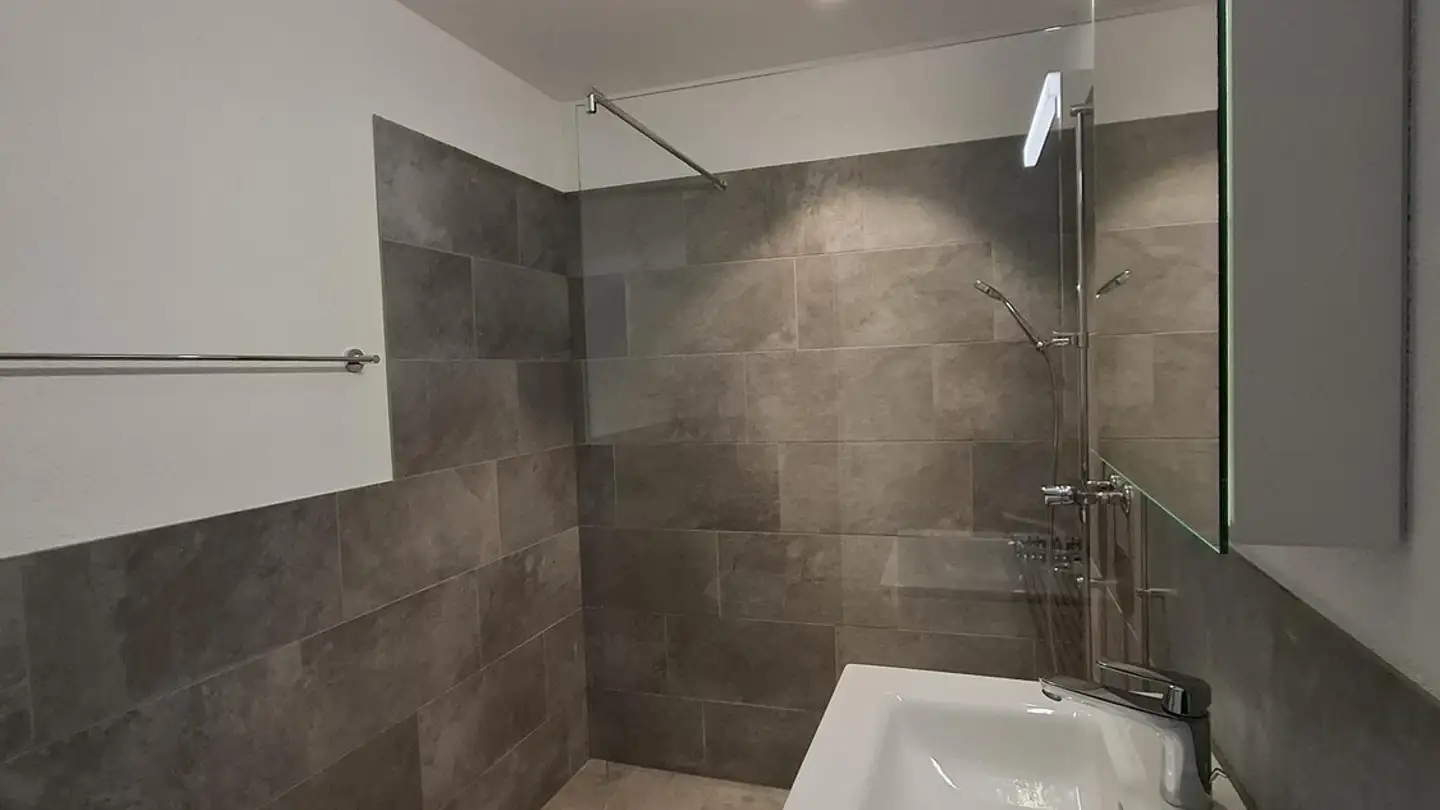 Wohnung mieten - Römerstrasse 540, 5072 Oeschgen - Foto 3