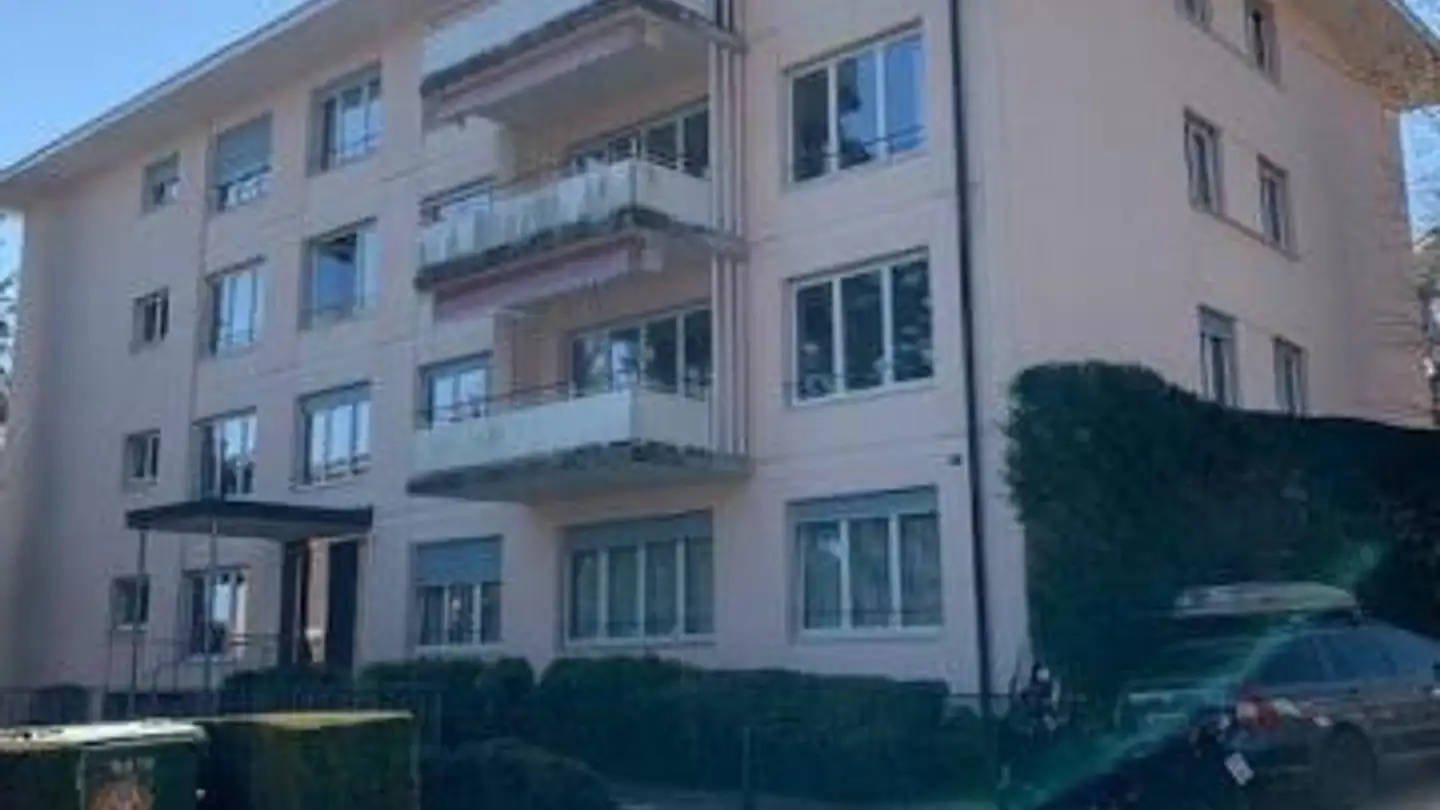 Parkplatz im Freien mieten - Chemin De La Fontanettaz 23, 1009 Pully