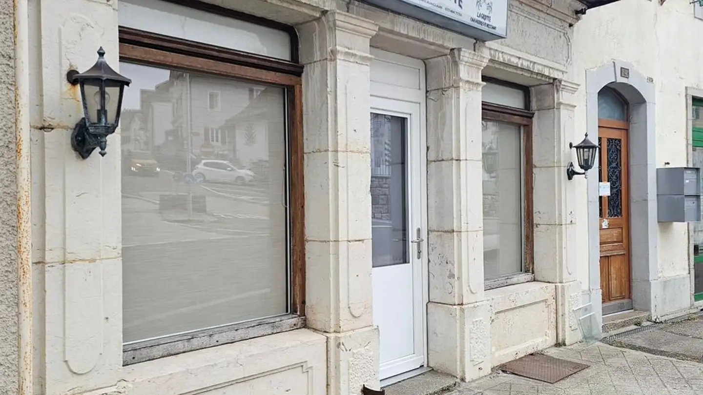 Commerciale in affitto - Rue Du Jura 2, 1450 Ste-Croix