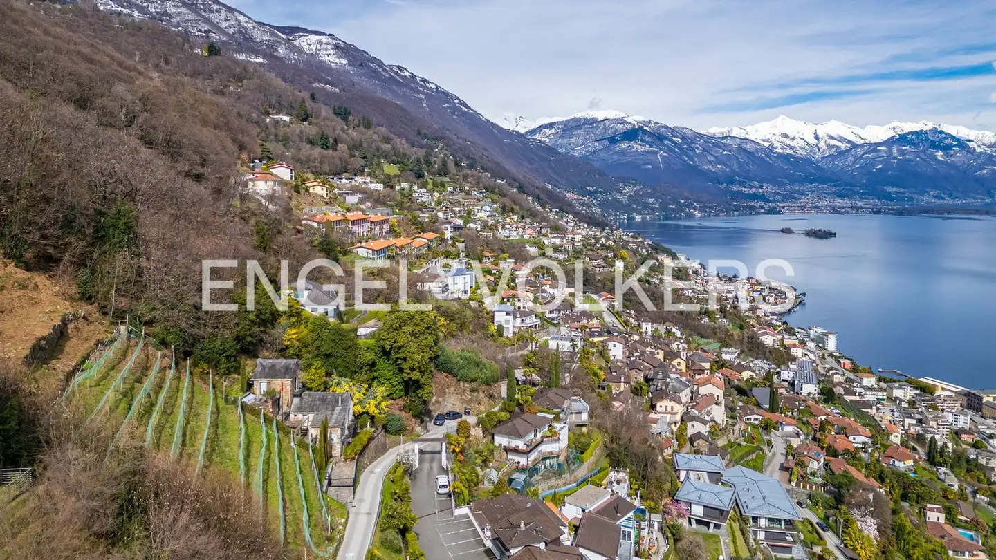 Constructible plot for sale - 6614 Brissago