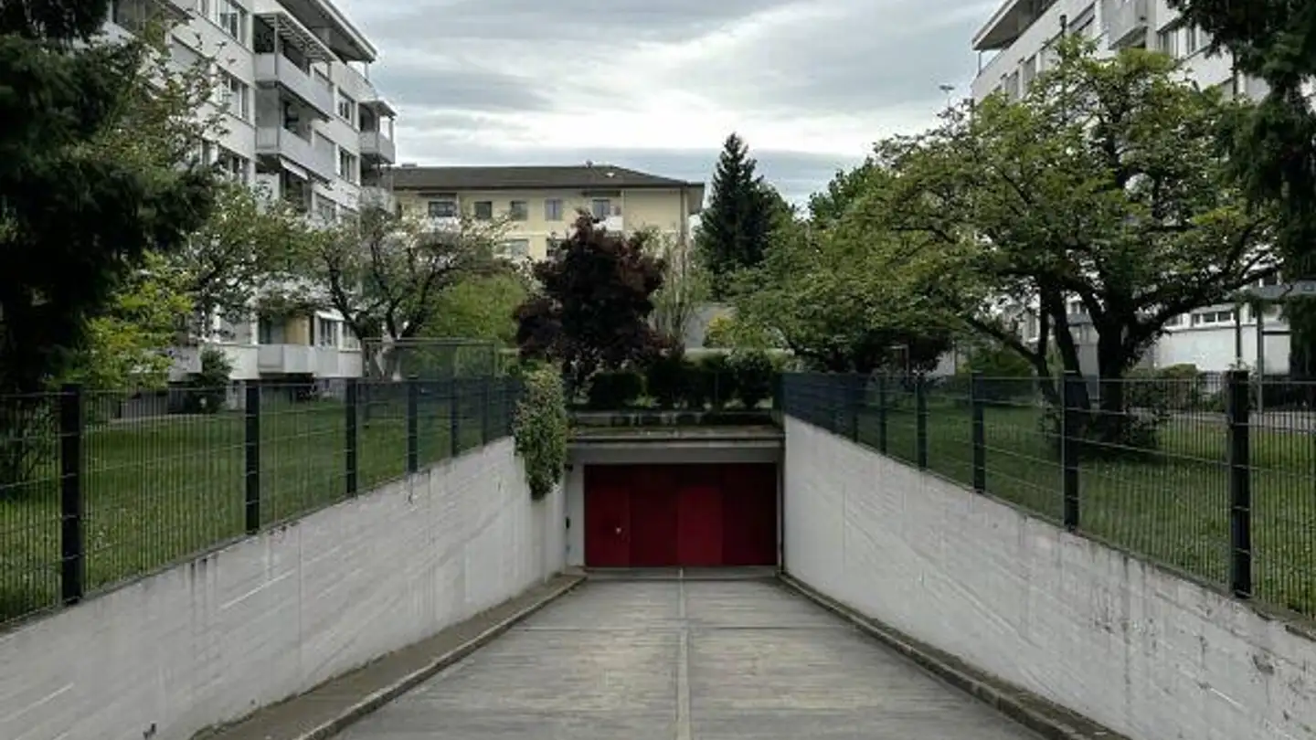 Parcheggio esterno in affitto - Hegenheimerstrasse 275, 4055 Basel