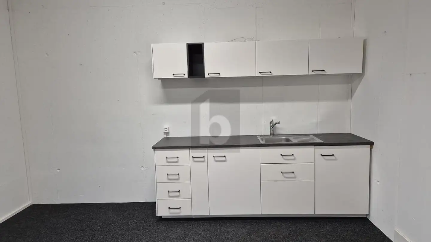 Spazio ufficio in affitto - 6422 Steinen - Photo 2