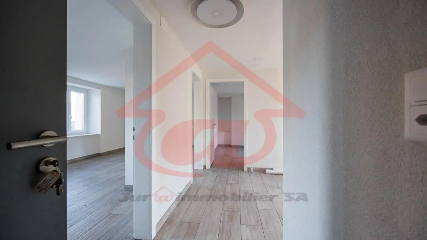 Commercial for rent - Rue Du Jura 33a, 2900 Porrentruy - Photo 4
