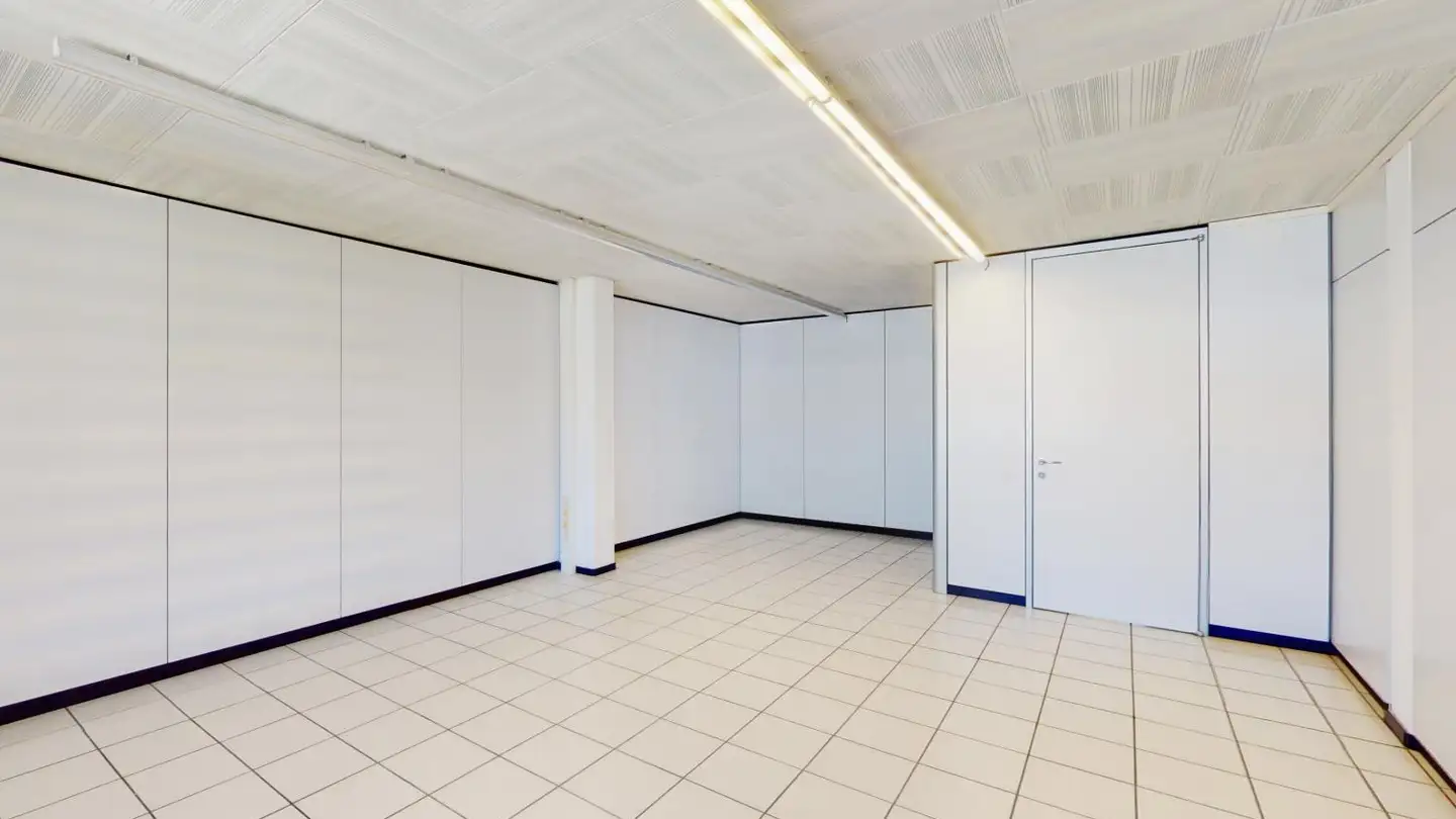 Office space for rent - Via Cantonale 24, 6802 Rivera
