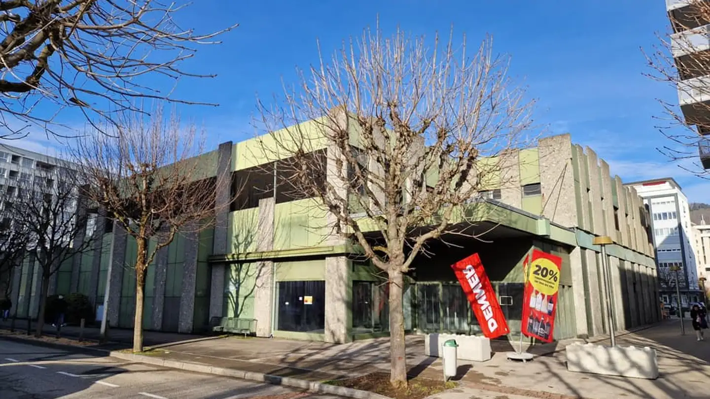 Commercial à louer - Rue de l'Avenir 1, 2800 Delémont