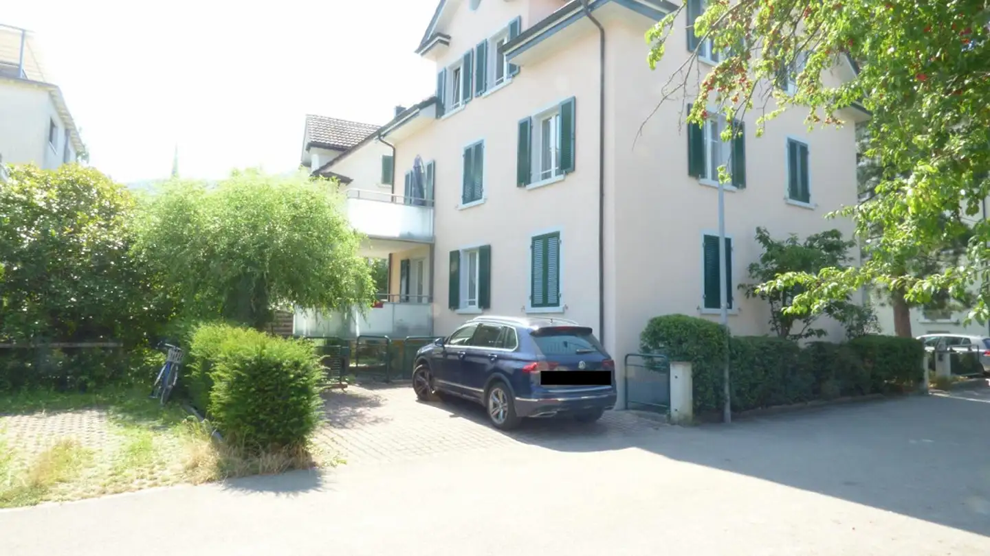 Parkplatz im Freien mieten - Werdstrasse 9, 8134 Adliswil