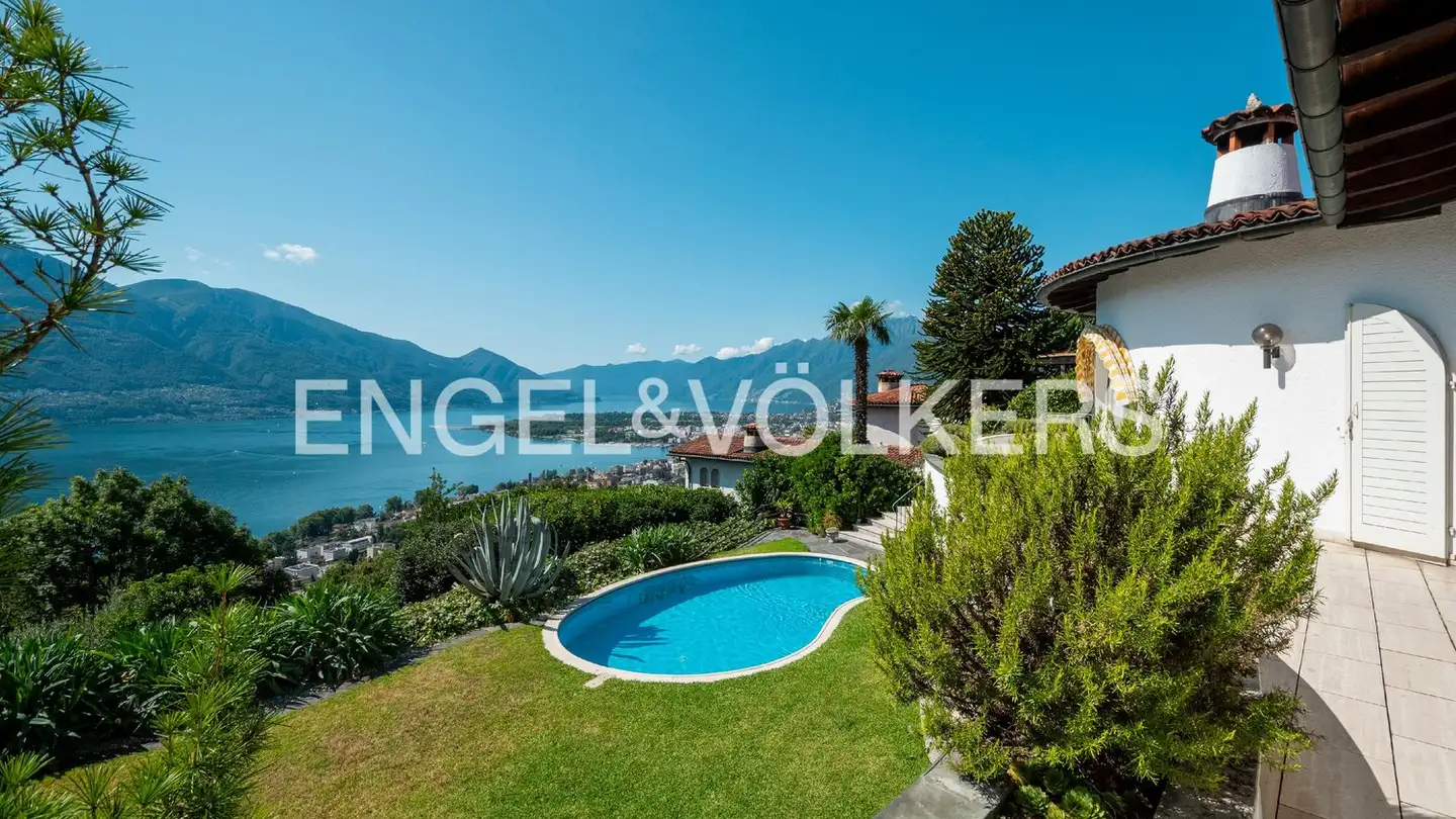 Villa for sale - 6645 Brione sopra Minusio