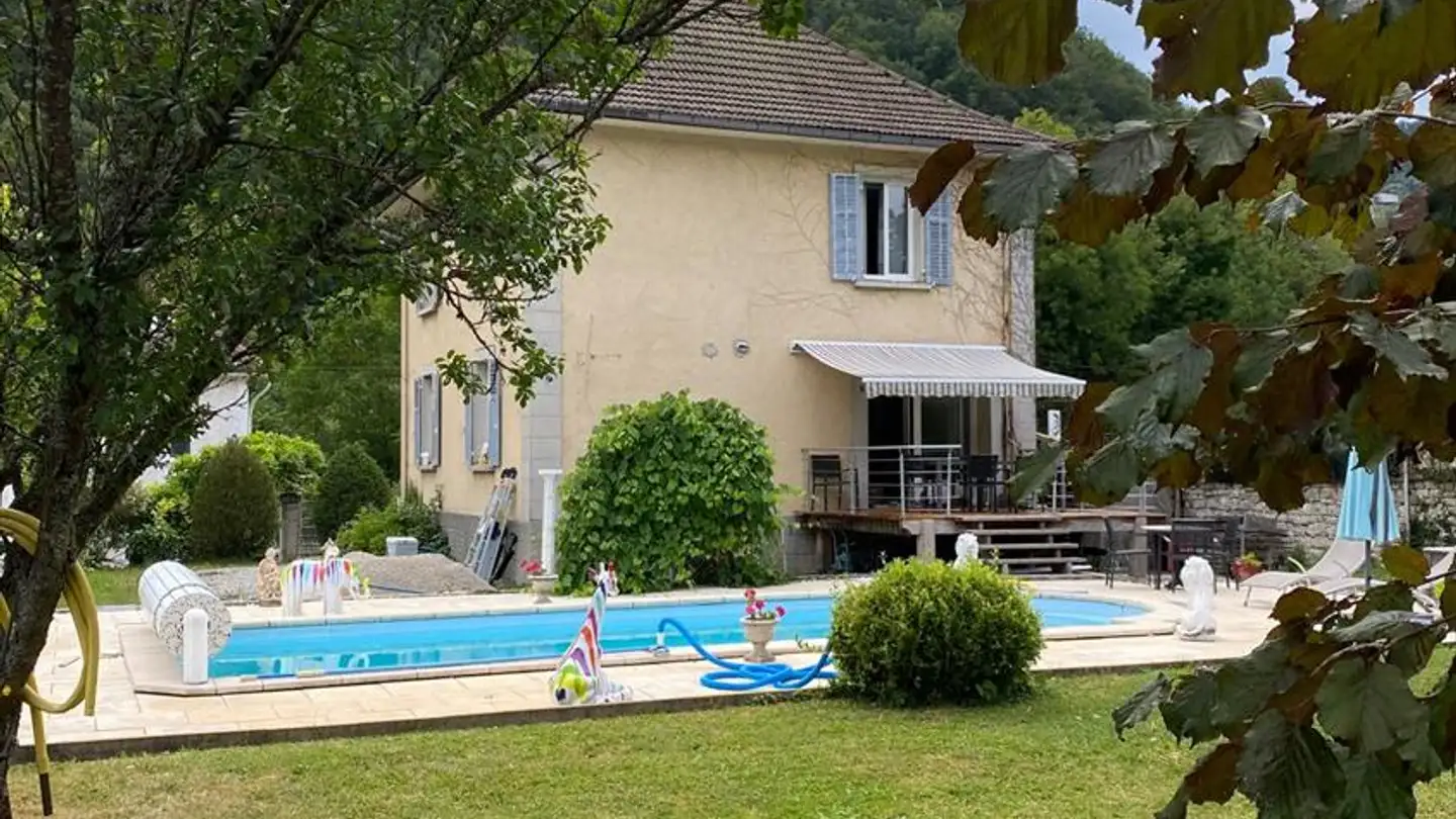 Single house for sale - 2889 Ocourt