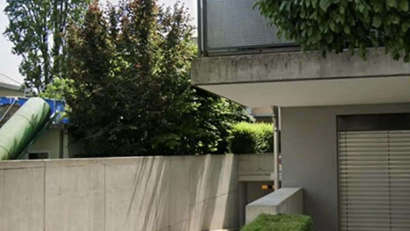 Tiefgaragenstellplatz mieten - Hintere Bahnhofstrasse 9, 8853 Lachen SZ