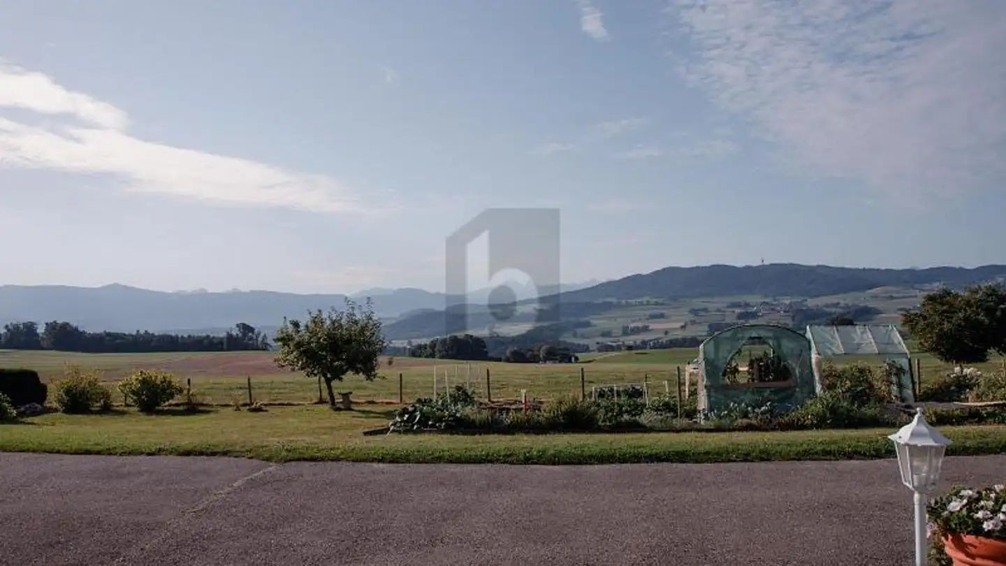 Farm for sale - 1741 Cottens FR - Photo 2