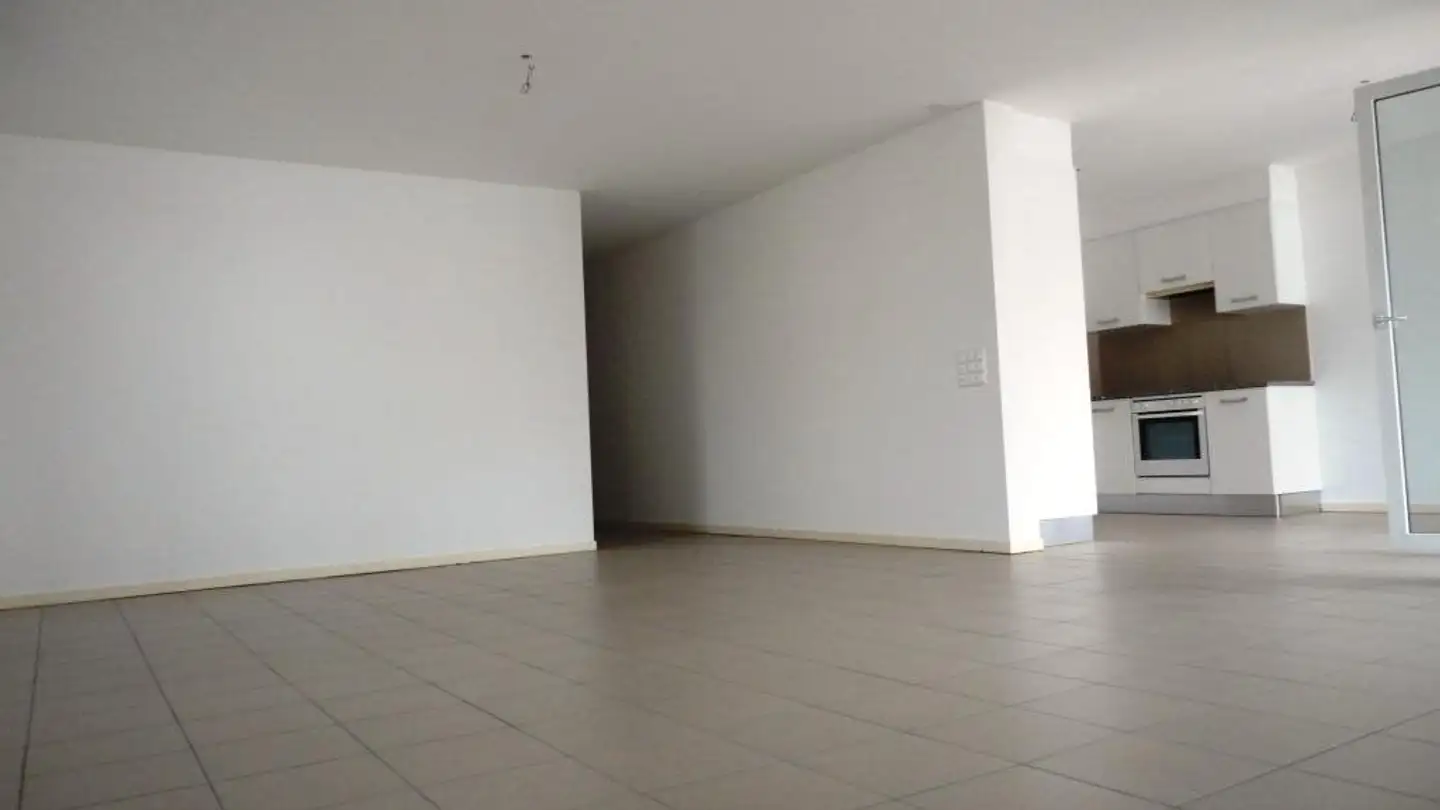 Appartamento in vendita - Viale Stazione 18, 6512 Giubiasco - Photo 2