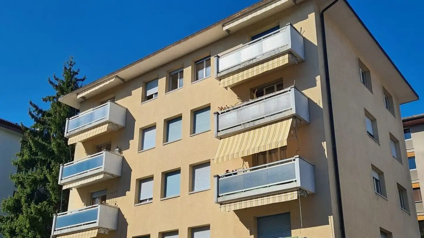 Single garage for rent - Avenue De Lavaux 78a, 1009 Pully