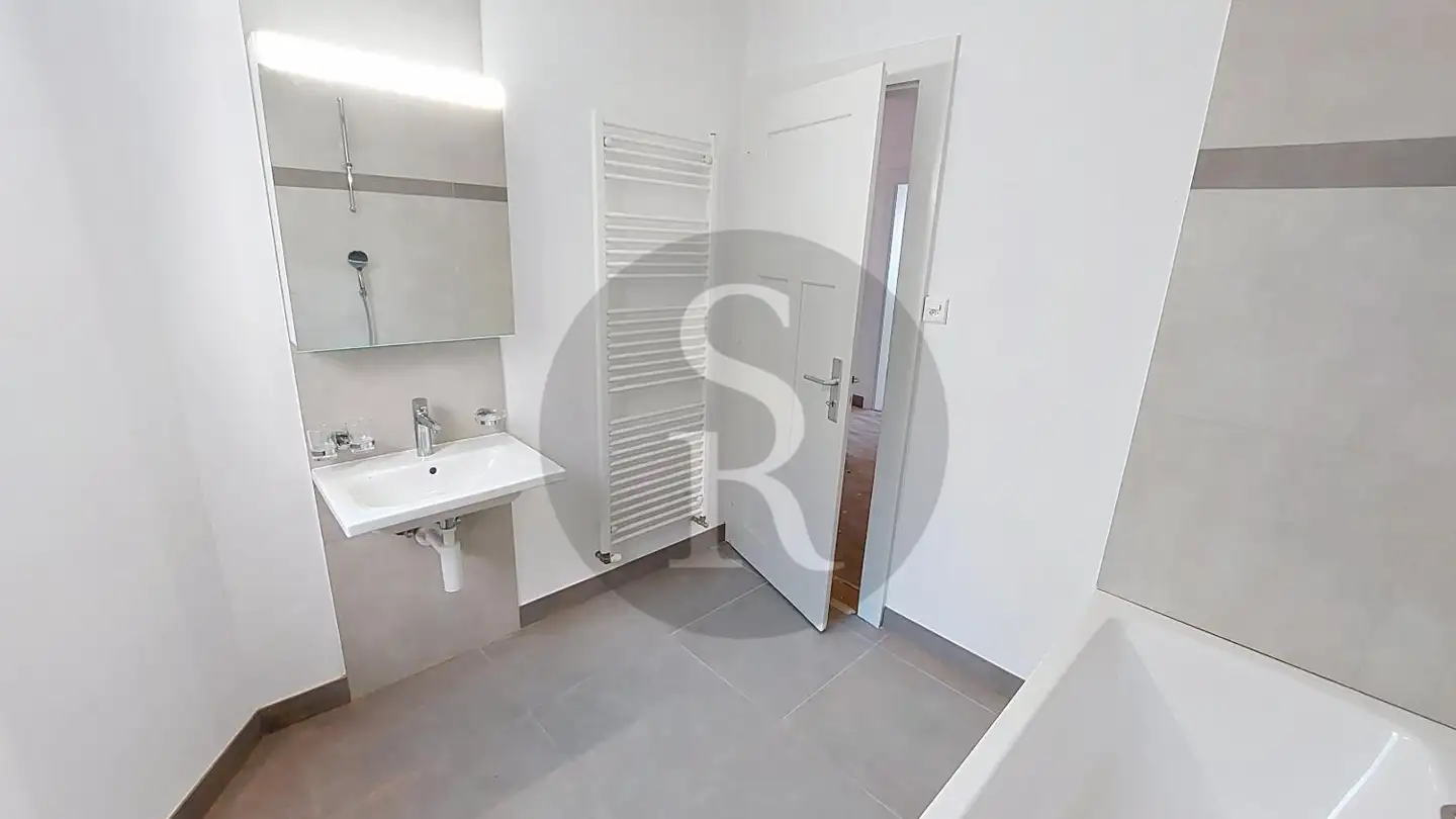 Appartement à louer - La Roche 4, 2012 Auvernier