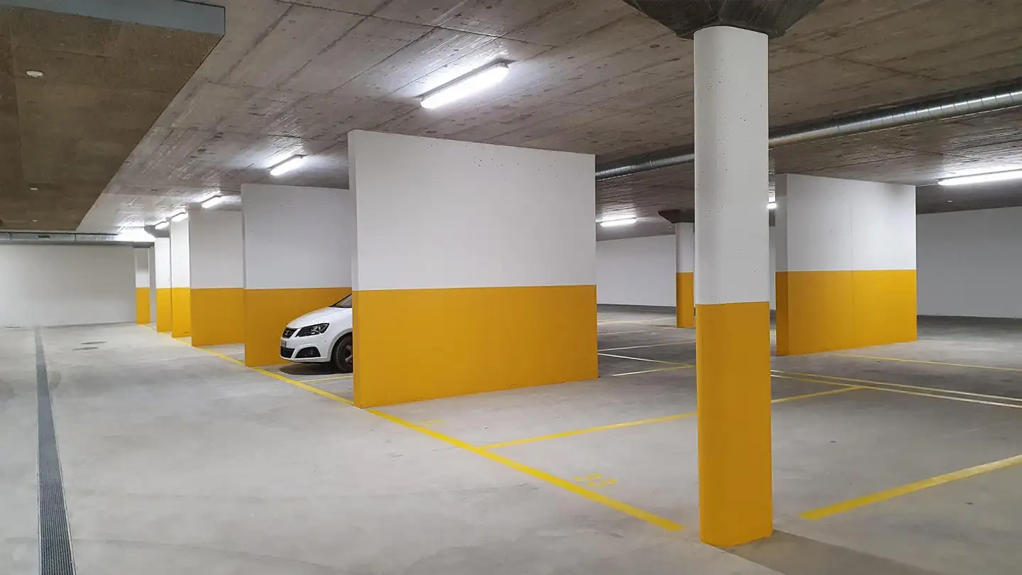 Tiefgaragenstellplatz mieten - Kreuzlingenstrasse, 8583 Sulgen - Foto 3