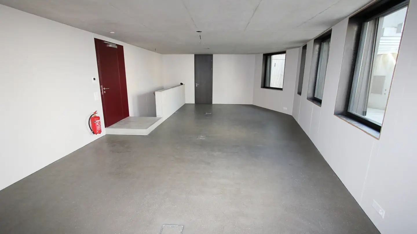 Commercial for rent - Limmattalstrasse, 8049 Zürich - Photo 3