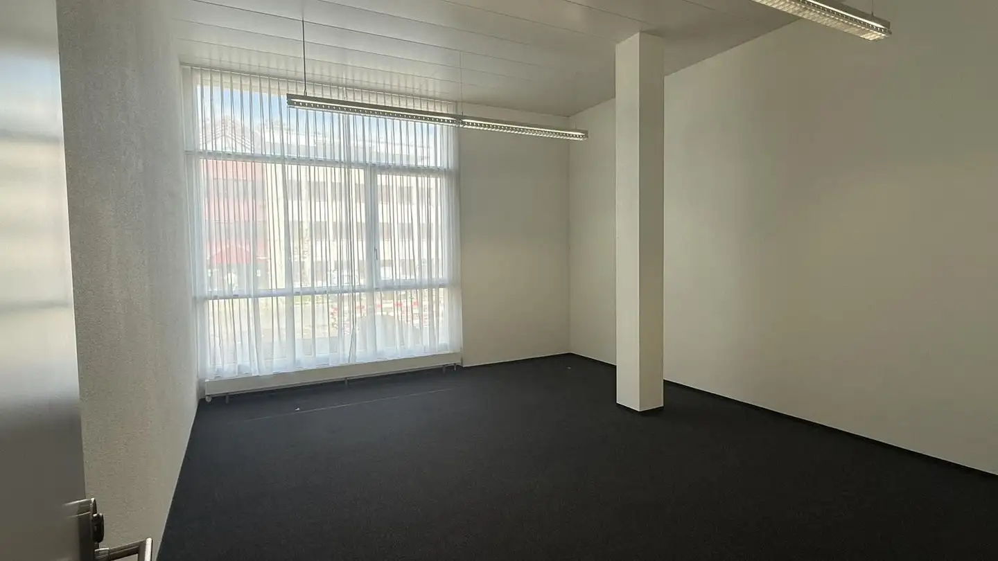 Spazio ufficio in affitto - Eichenstrasse 2, 8808 Pfäffikon SZ