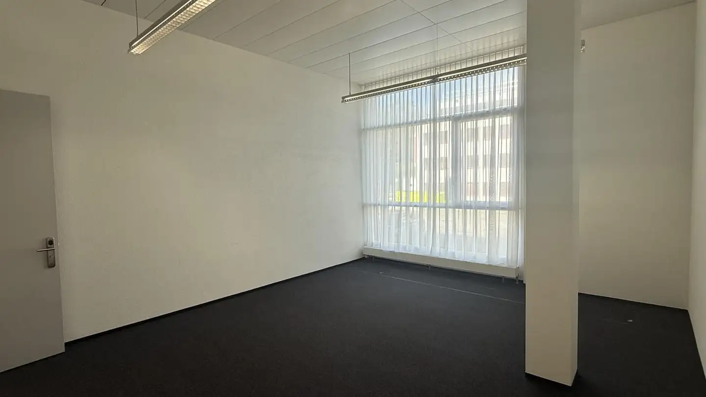 Office space for rent - Eichenstrasse 2, 8808 Pfäffikon SZ - Photo 2