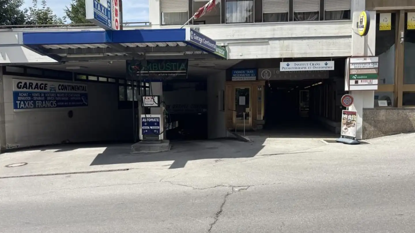 Place de parking souterraine à vendre - 3963 Crans-Montana