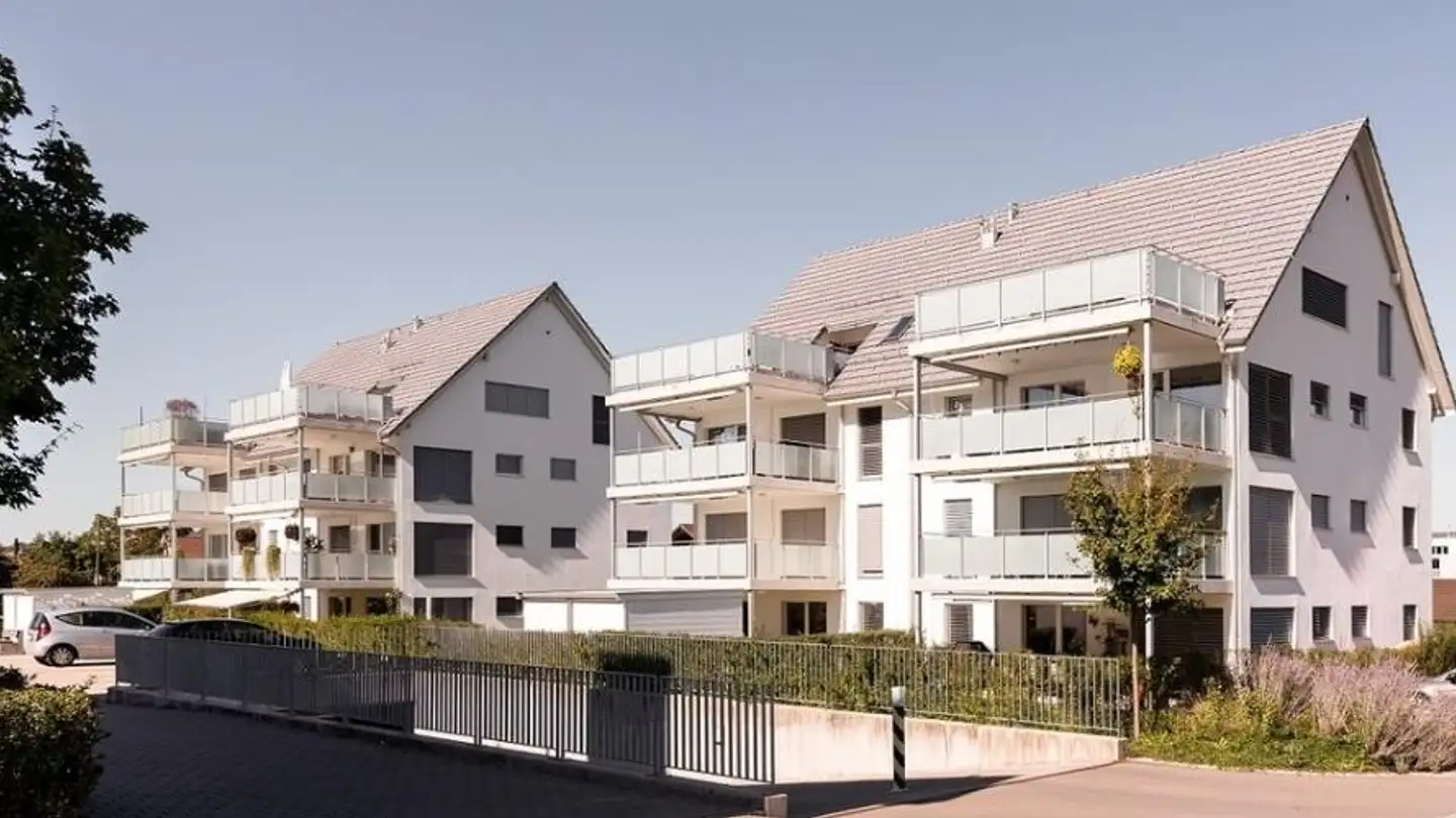 Place de parking intérieure pour moto à louer - Rebeweg 16, 5242 Birr