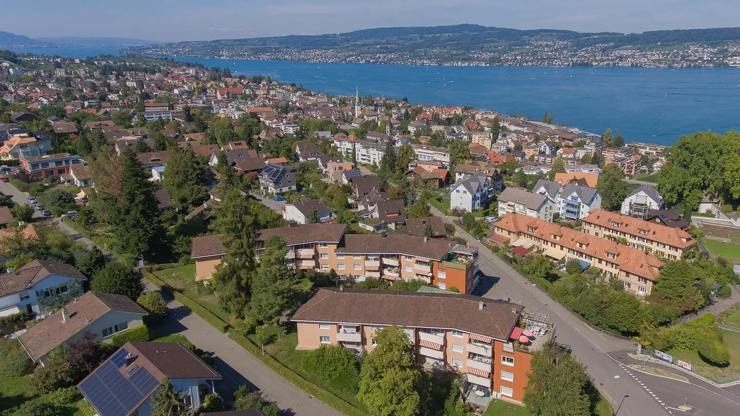 Commercial à louer - Schönenbergstrasse 72, 8820 Wädenswil