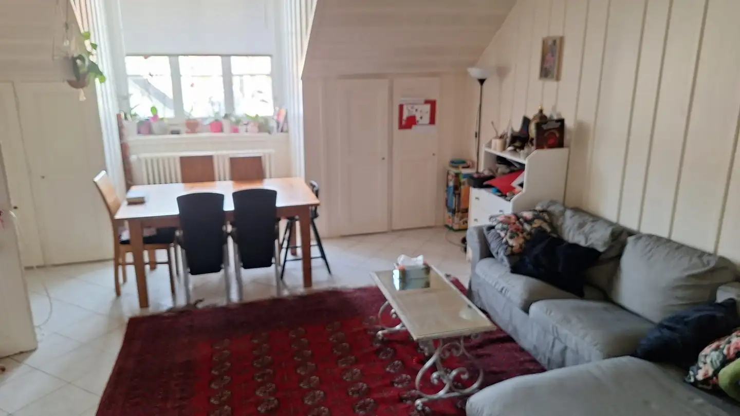 Attique à louer - Place Du Régent 5, 2523 Lignières