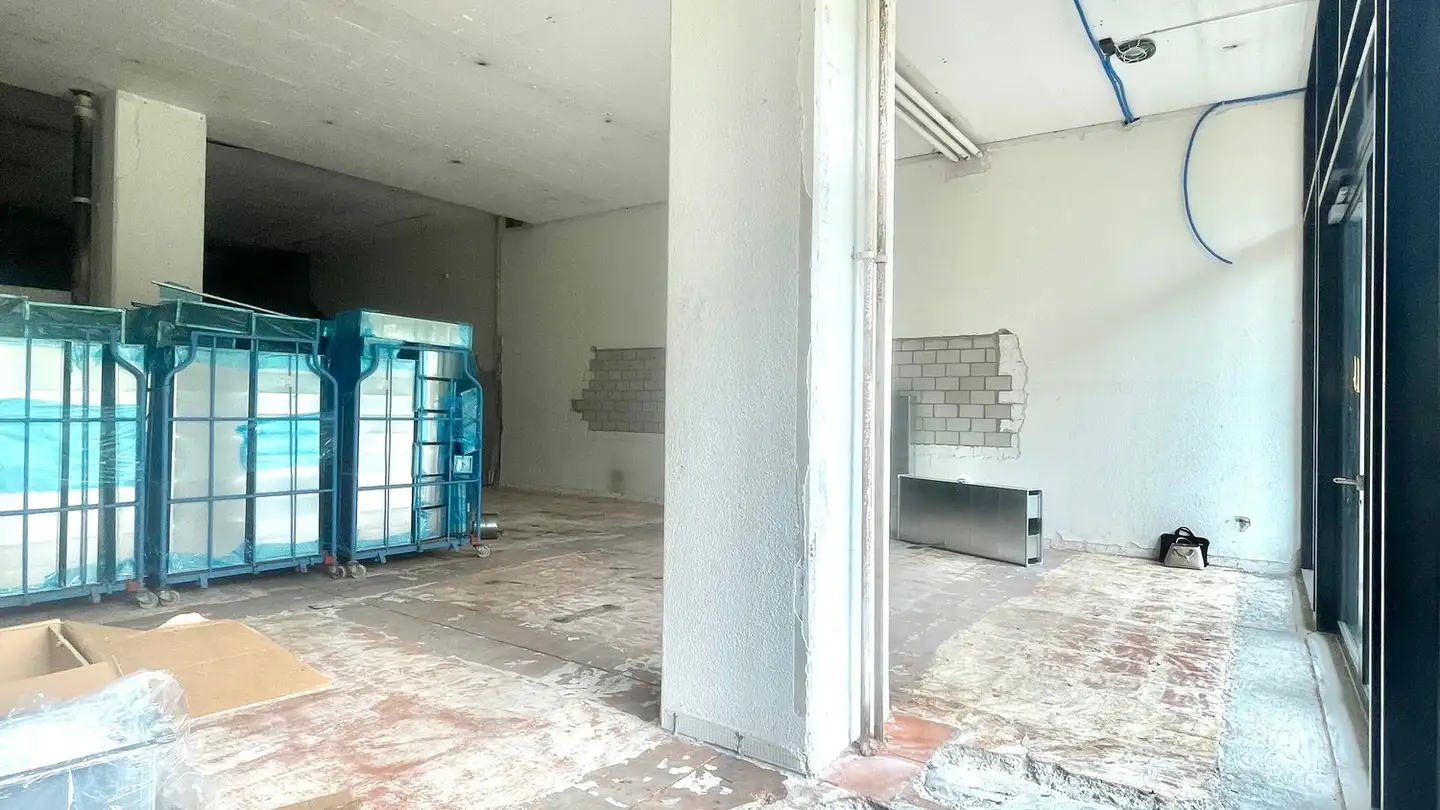 Shop for rent - Thurgauerstrasse 74, 8050 Zürich - Photo 4