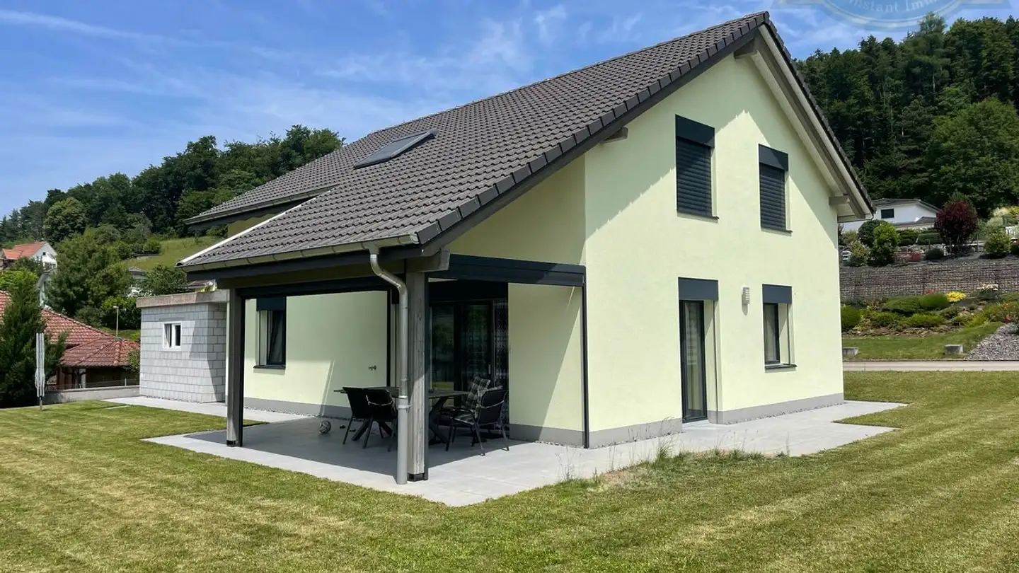 Villa for sale - 2922 Courchavon
